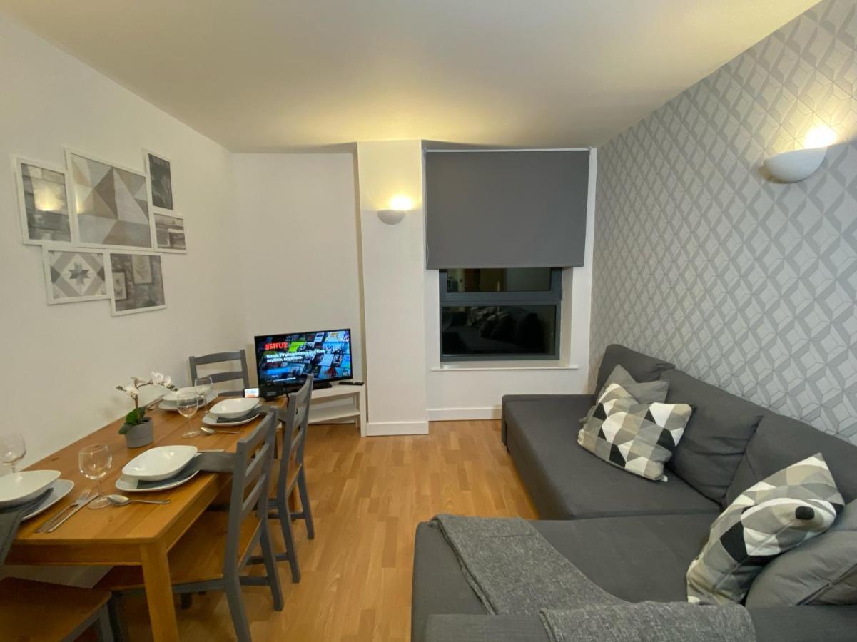 Westone Aspect Sheffield Exterior photo